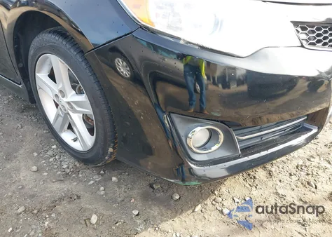 2012 Toyota Camry Se z USA, uszkodzony, nr VIN 4T1BF1FK6CU188151